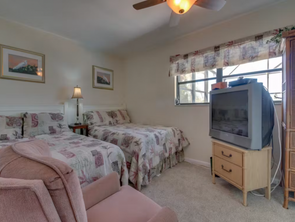 Marco Island Three Bedroom Home Pool & Dock
